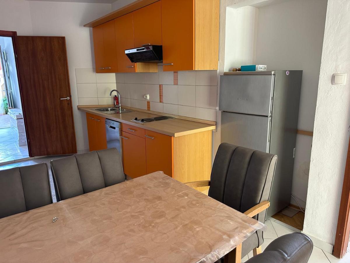 Ferienwohnung App 4 - 6 Persons Direct On The Seaside, 1St Floor Ljubač Exterior foto