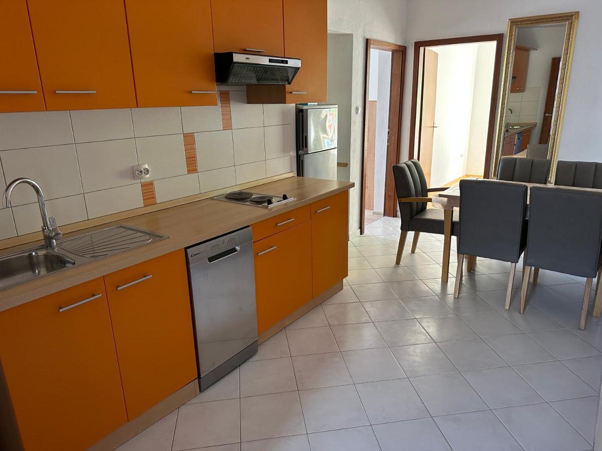 Ferienwohnung App 4 - 6 Persons Direct On The Seaside, 1St Floor Ljubač Exterior foto